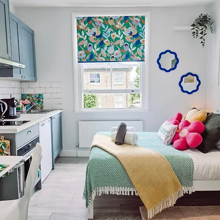 Stylish Central Studio | Walk To Notting Hill